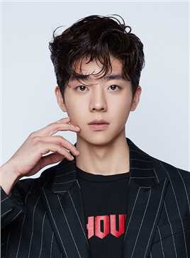 我把社长解锁了朴寅成