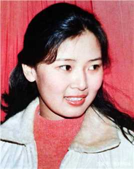 流泪的红蜡烛小翠