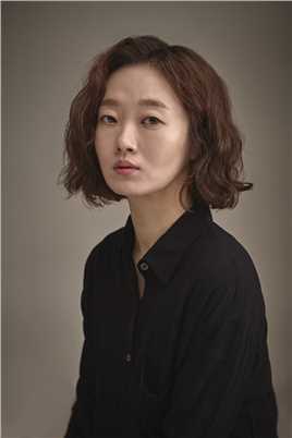 82年生的金智英惠秀