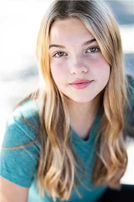 查莉成长日记第三季Charlotte Duncan