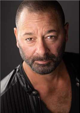 行尸之惧第一季琼斯少尉