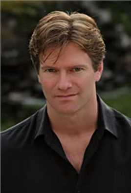 变形金刚Agent Burn's Agent (uncredited)