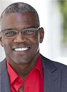 变形金刚Boardwalk Patron (uncredited)