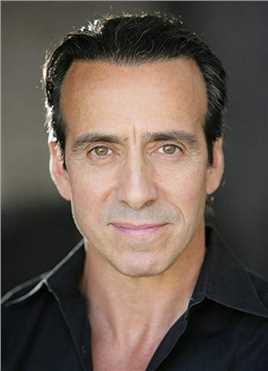 互换身体Greased-Up Lorno Guy