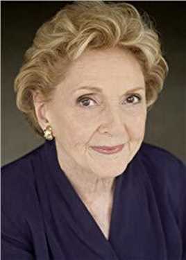 互换身体Old Lady (as Martha Bird Knighton)