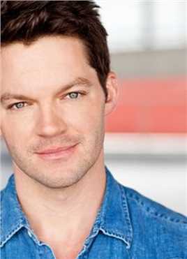 留级之王大二男学生