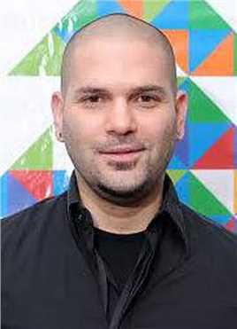 旅馆大堂对面Cook