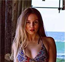 寂寞的心灵Anne de la Trave à 15 ans