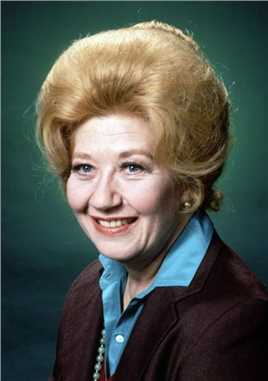 猫和老鼠Charlotte Rae