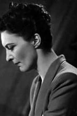 堕落的偶像Mrs. Baines