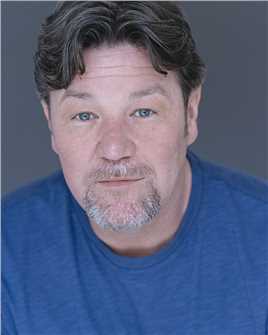 泰山归来：险战丛林Senior Officer