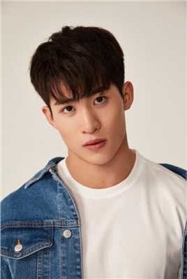 ART ON!艺术生周生生