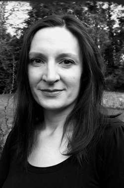 养家之人诺拉·托梅