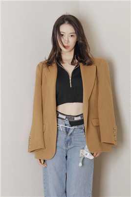 奋进的旋律胡娜