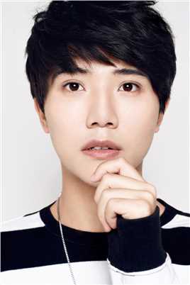 我才不会被女孩子欺负呢曹敬绅