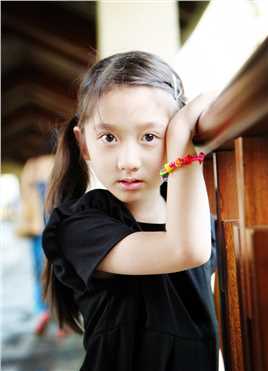 会痛的17岁小黎未希