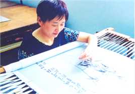 姐姐立正向前走林燕