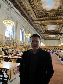 单身男女地产经纪