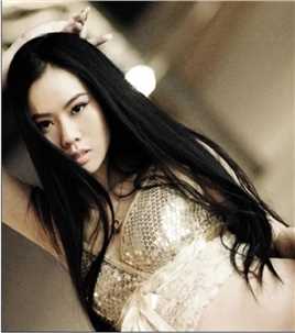 浪漫的西街萧萧