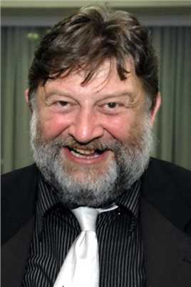 一球定江山Ragged Worker