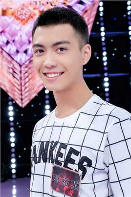 亲爱的她们昊然