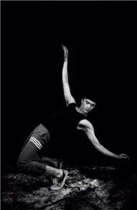 ART ON!艺术生乌日达