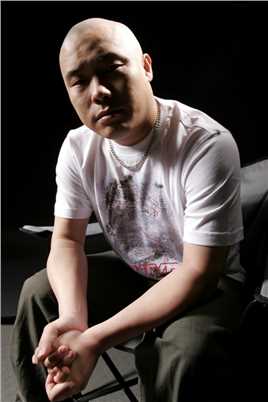 红与黑2000周小磊