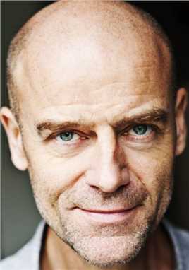 艾菲·格蕾Times Journalist