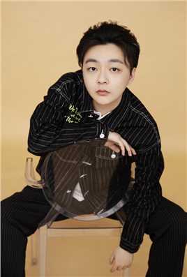 旗袍美探裘子豪