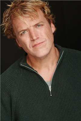 誓不罢休Sheriff(as P. Adrien Dorval)