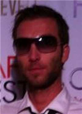 誓言的扮演者是Ágúst Bjarnason