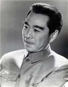 绿海天涯周恩来总理的扮演者是吴刚