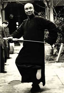 武松的扮演者是盖叫天