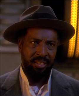 市政大厅阿尔伯特·莫利警探