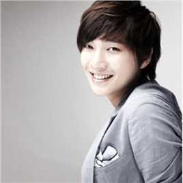 你迷上我乐队贝斯手