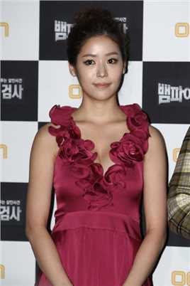 月桂树西装店的绅士们金艺珍