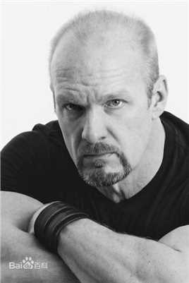 查莉成长日记第三季的扮演者是艾瑞克·阿兰·克拉默