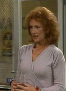 穆赫兰道Linney James