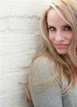 我怒了Angie Willmott