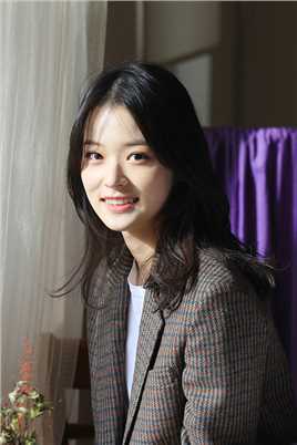 有瑕疵的人们白玫瑰