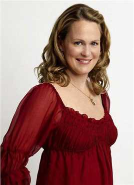 健男抢钱团Carolyn 'Cissy' DuBois