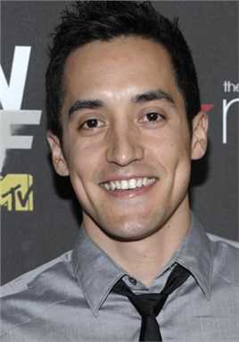 初代吸血鬼第四季埃迪