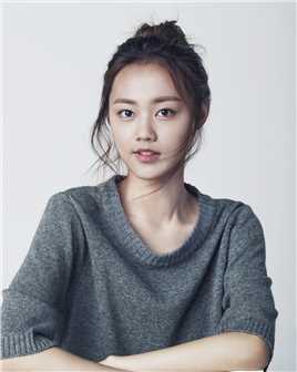 她爱上了我的谎李世静