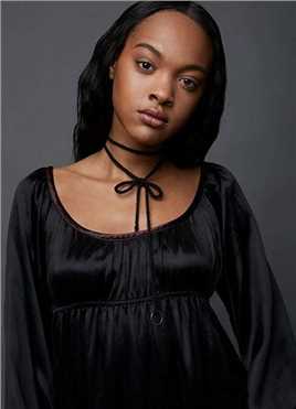 瘦长鬼影Cheerleader