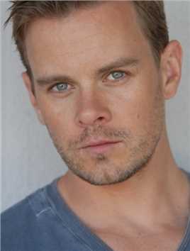 水形物语馅饼店店员