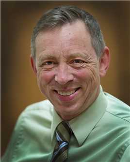 X接触Trout Farm Worker