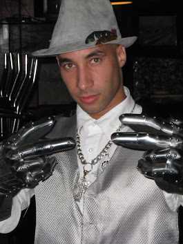 万圣年代Drug Dealer (uncredited)