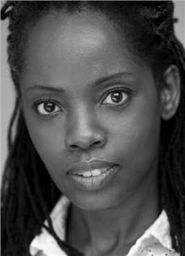 住货车的女士Day Care Centre Worker