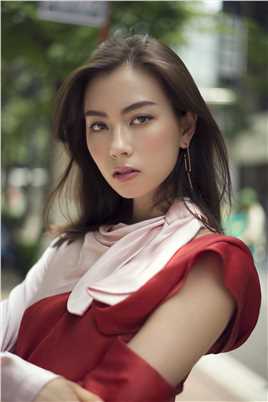 女生要革命劳伦·蔡