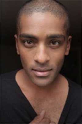 光逝亚力山大·卡里姆